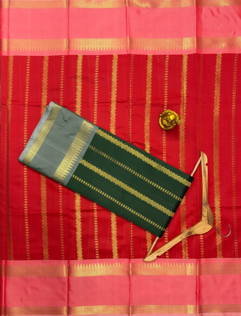 im Banarasi silks - Image 1